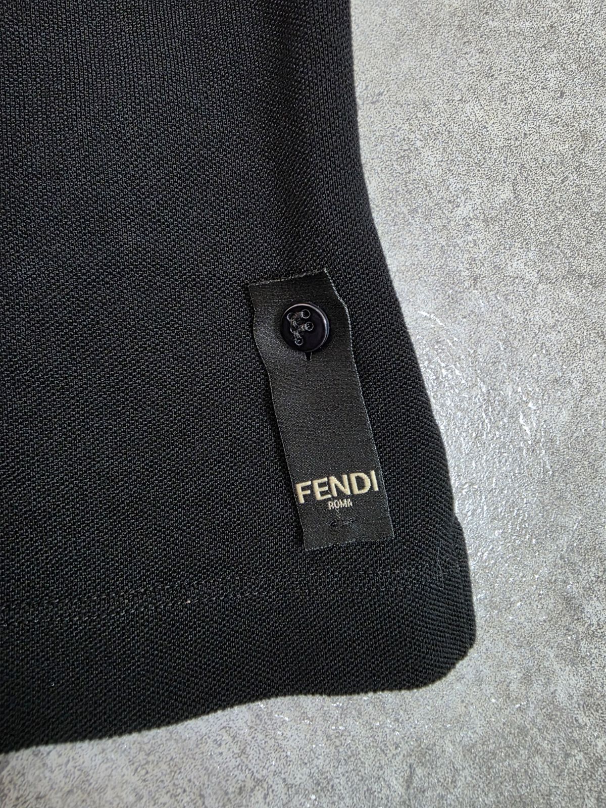 Fendi モンスター　バグズアイ　襟プリント　半袖ポロシャツ ☆ FENDI (フェンディ) モンスター バグズアイ ロゴ刺繍 半袖