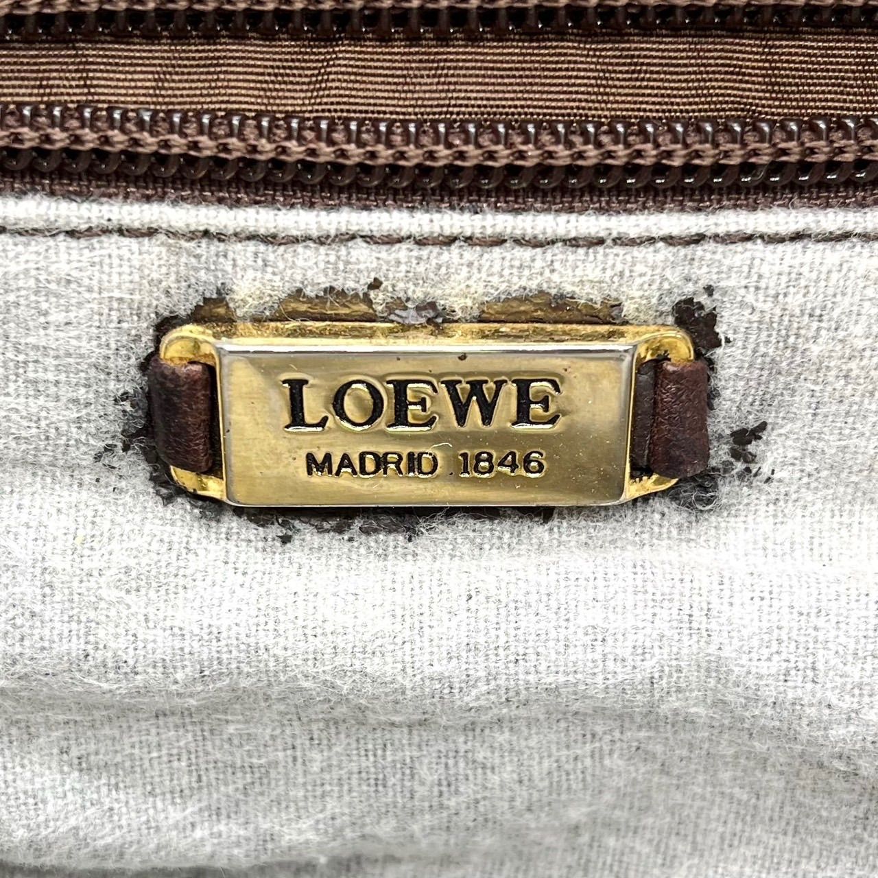 ✨良品✨ LOEWE ロエベ 型押しロゴ アナグラム ショルダーバッグ