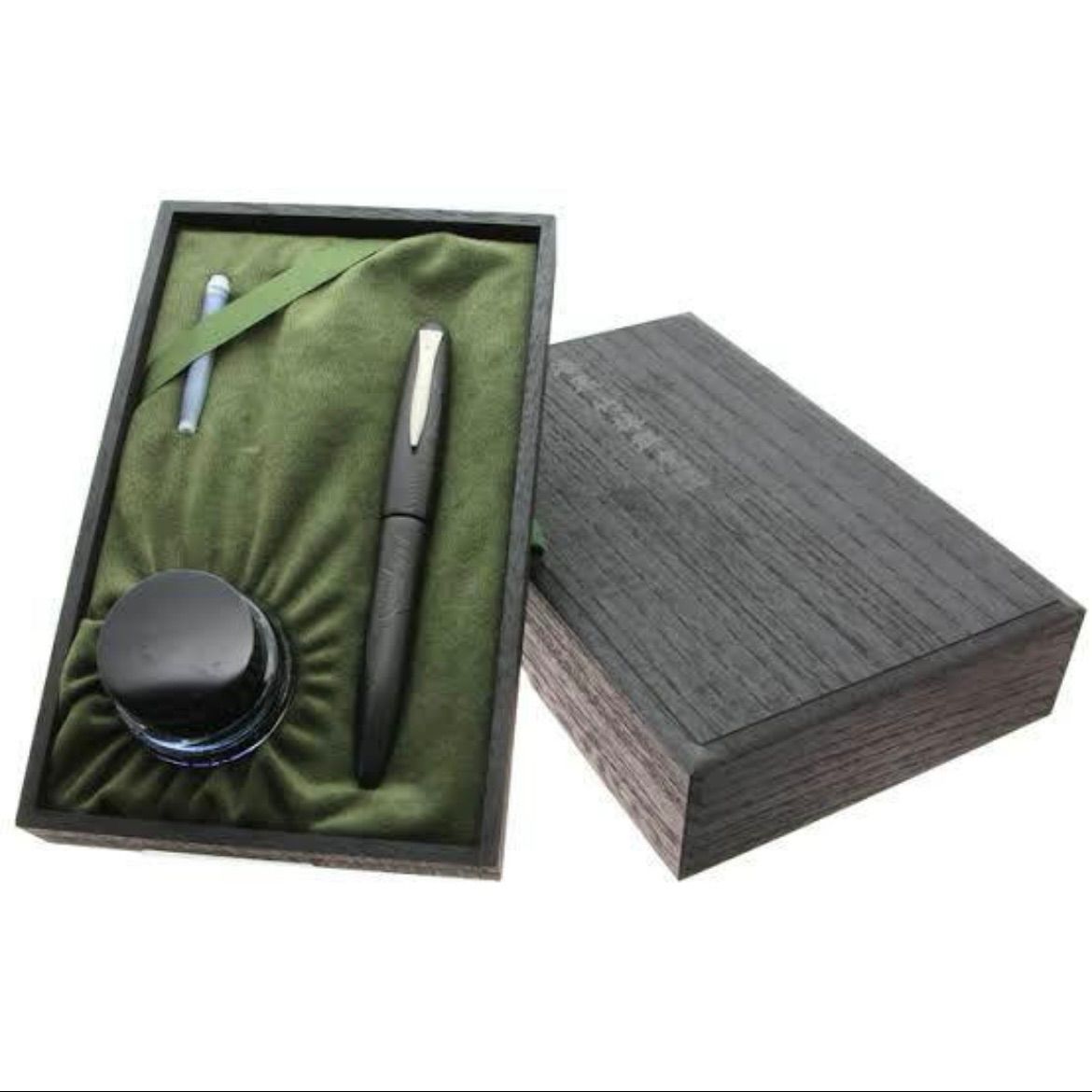 プラチナ万年筆漆黒 竹林群虎図中字シリアルナンバー入り