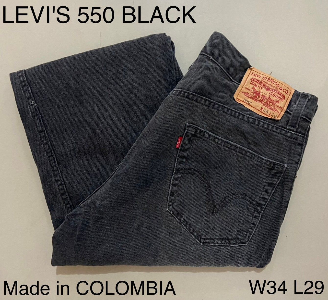 T147【Levi's 550 BLACK】W34 L29 ブラックワイドバギー - メルカリ