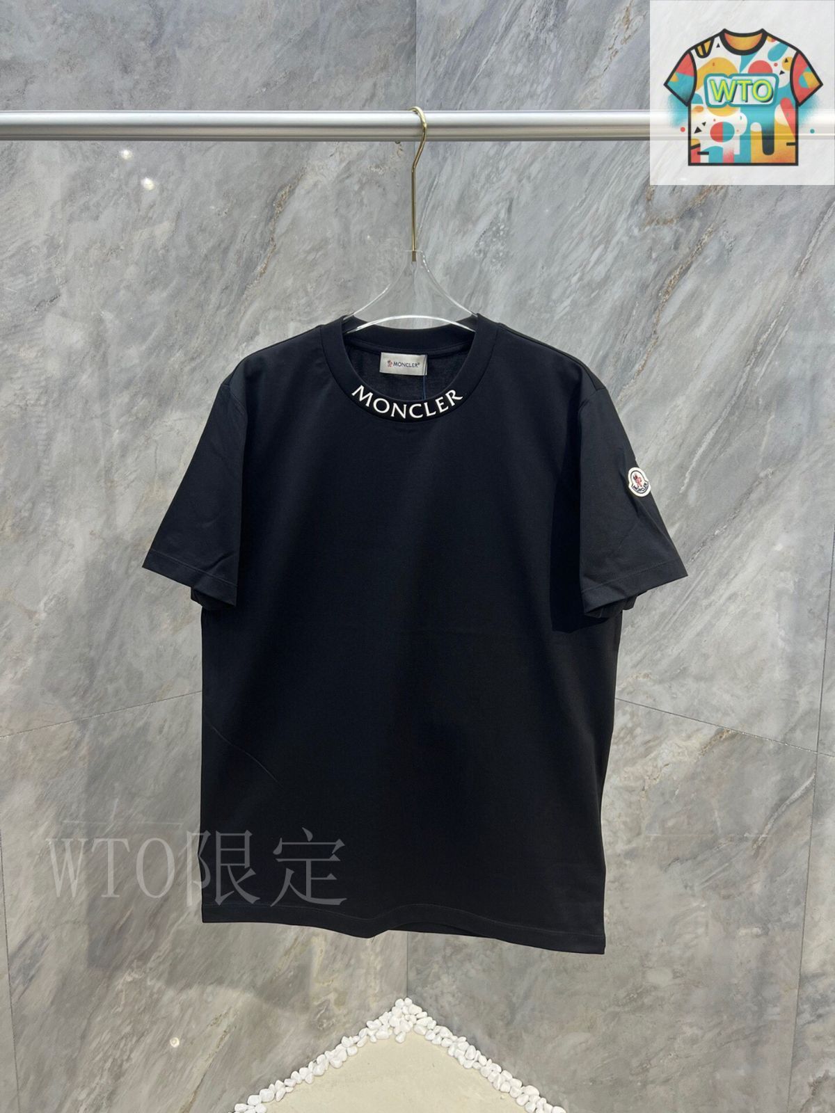 最終価格　新品未使用　MONCLER Tシャツ オンライン ショッピングファッション - MONCLER Tシャツ