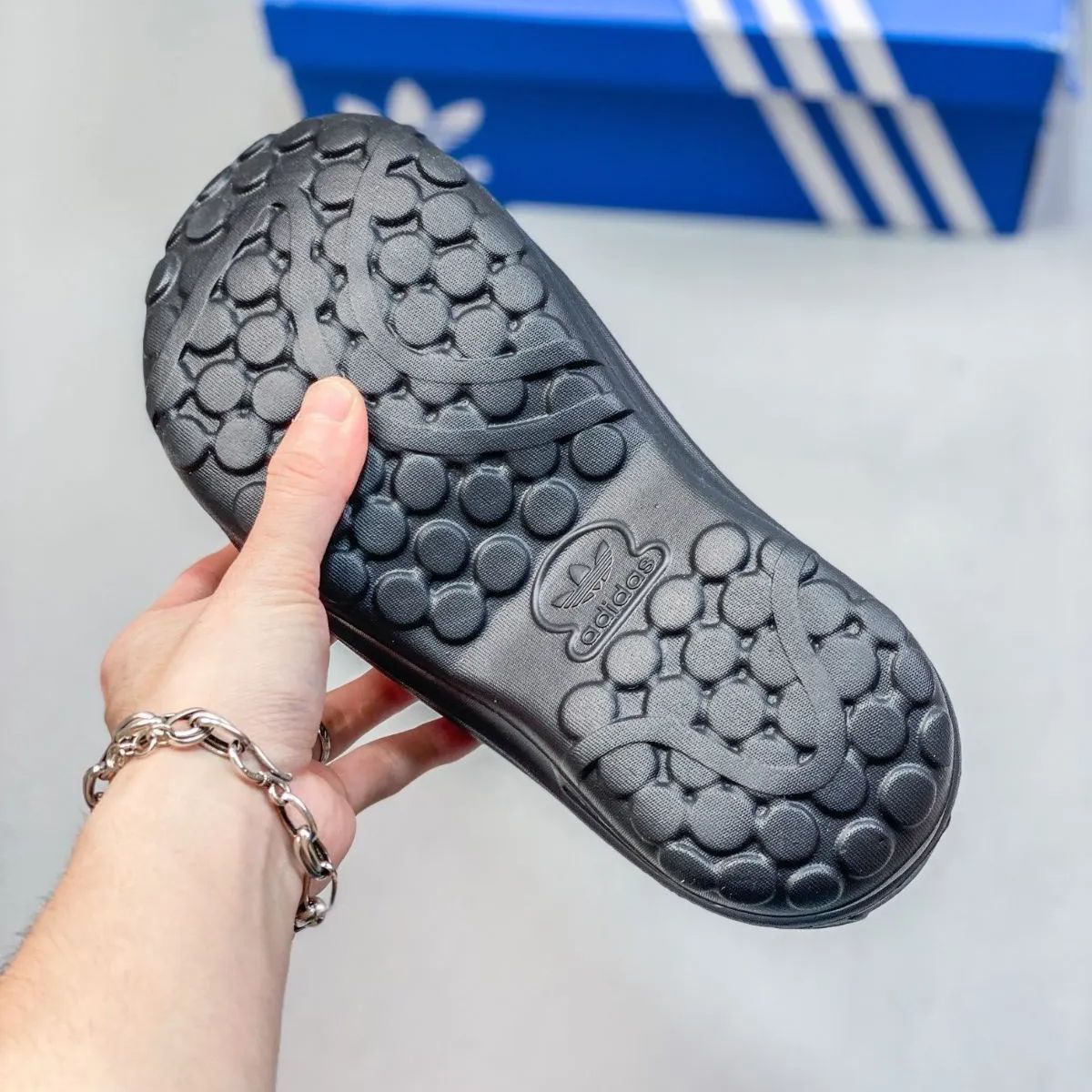 国内正規品26.5cm新品★常田大希着用adidasスタンスミス厚底ミュール黒 adidas アディフォーム スタンスミス ミュール 常田大希 着用
