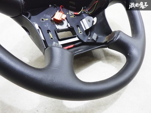 Rx-7 fd3s 純正MOMOステアリング Rx-7 fd3s 純正MOMOステアリング MAZDA RX-7 RX7 FD3S GENUINE