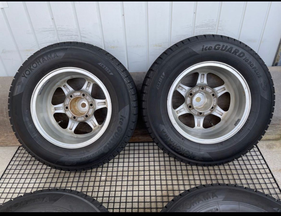 HKスタッドレス ENKEI BORGNER ZX 215/70R15 6.5J+24 6穴 PCD139.7 15インチ