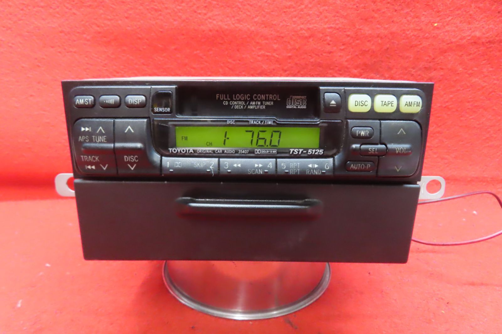 ＊CS1471＊動作保証付/トヨタ純正　富士通　TST-5125　カローラレビン　AE111等　108600-00580　121001-84700131　カーオーディオ　小物入れ付