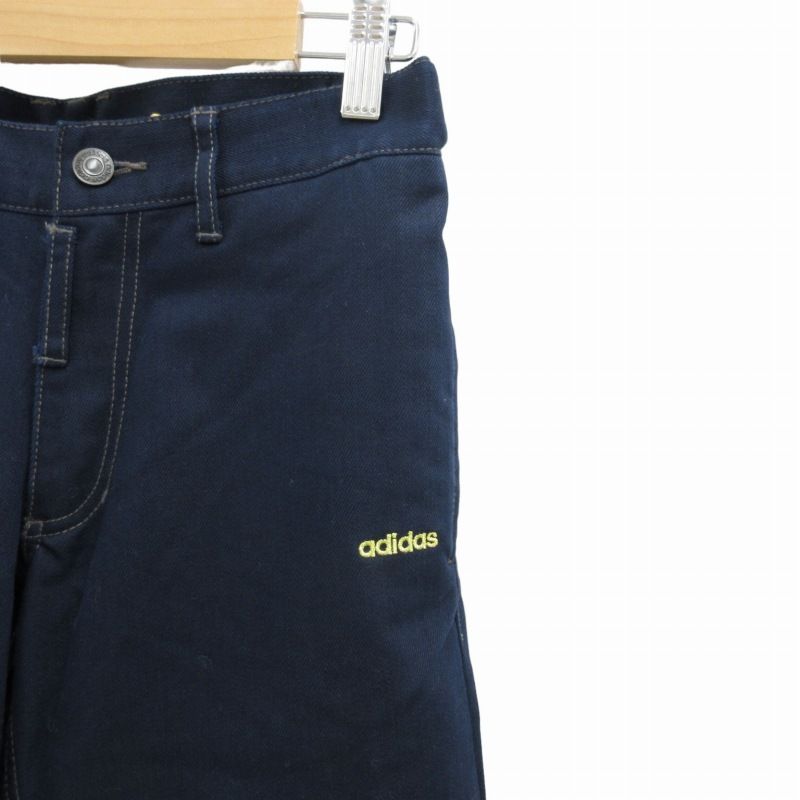 アディダス adidas デニムパンツ ジーンズ バックプリント ロゴ