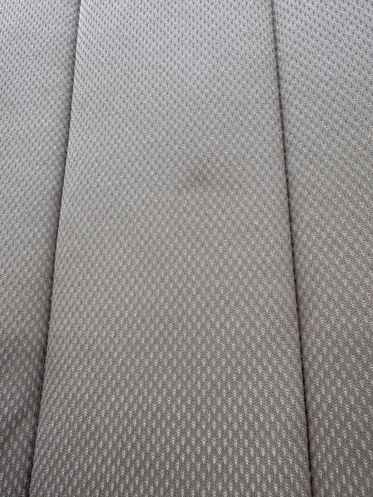 ホワイトベージュ