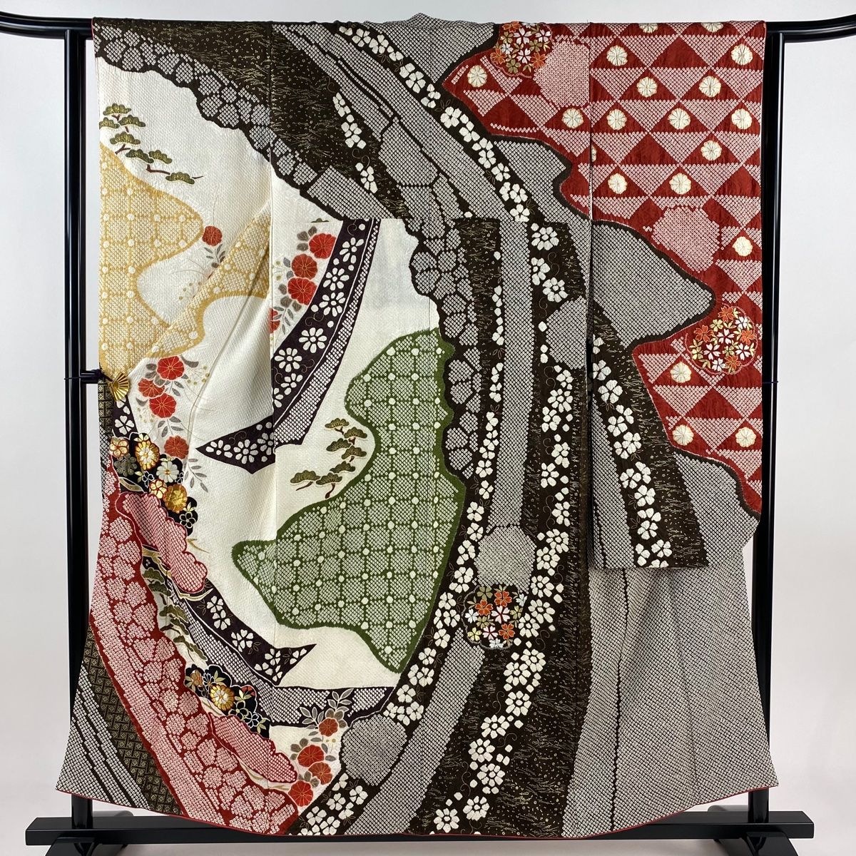 振袖 身丈155.5cm 裄丈62.5cm S 袷 笠松 草花 絞り 刺繍 クリーム 正絹 名品
