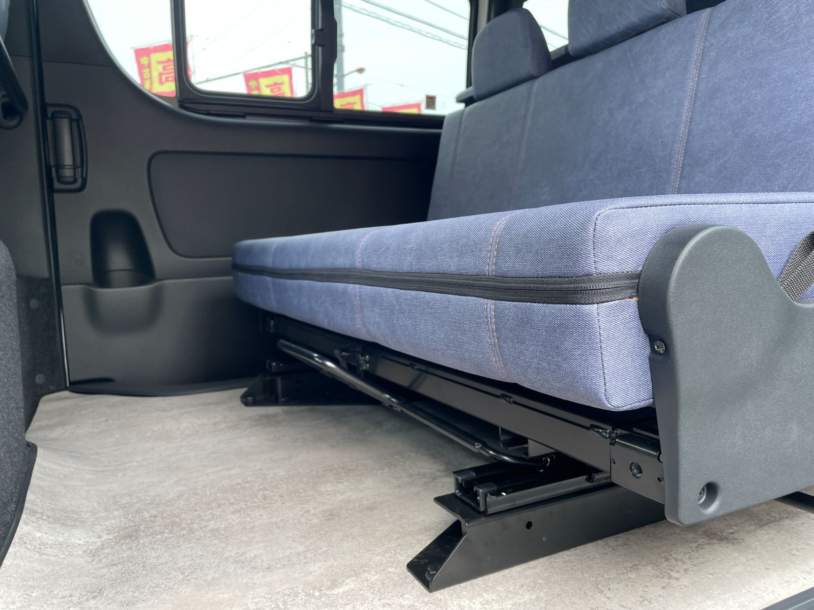 フラットシート