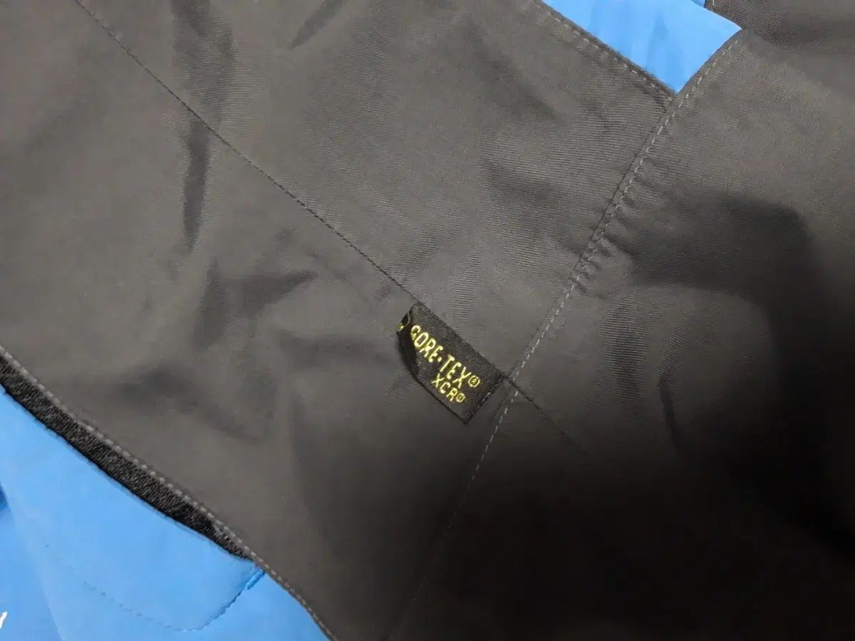 100 L