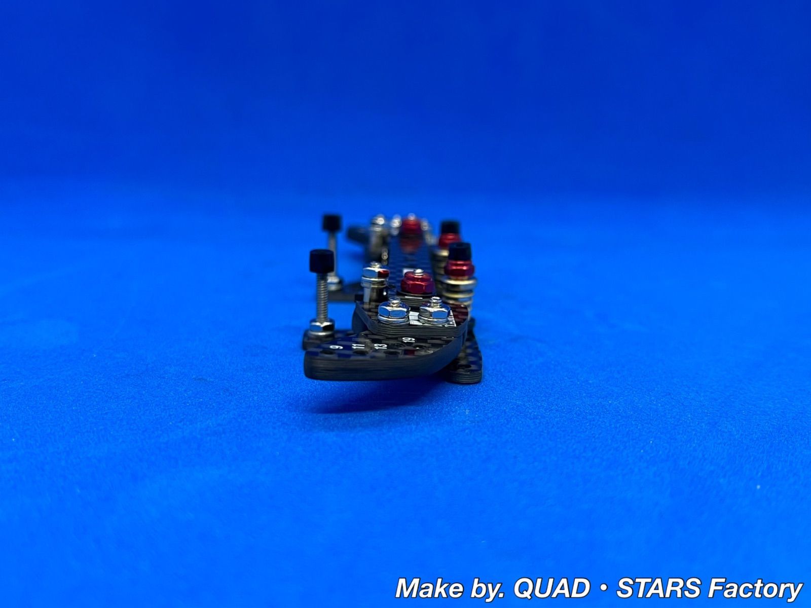 【ミニ四駆・MS用】2軸ATピボットバンパー＋段下げ3mm厚加工【ブルー】 ミニ四駆・MS用】2軸ATピボットバンパー＋段下げ3mm厚加工【ブルー