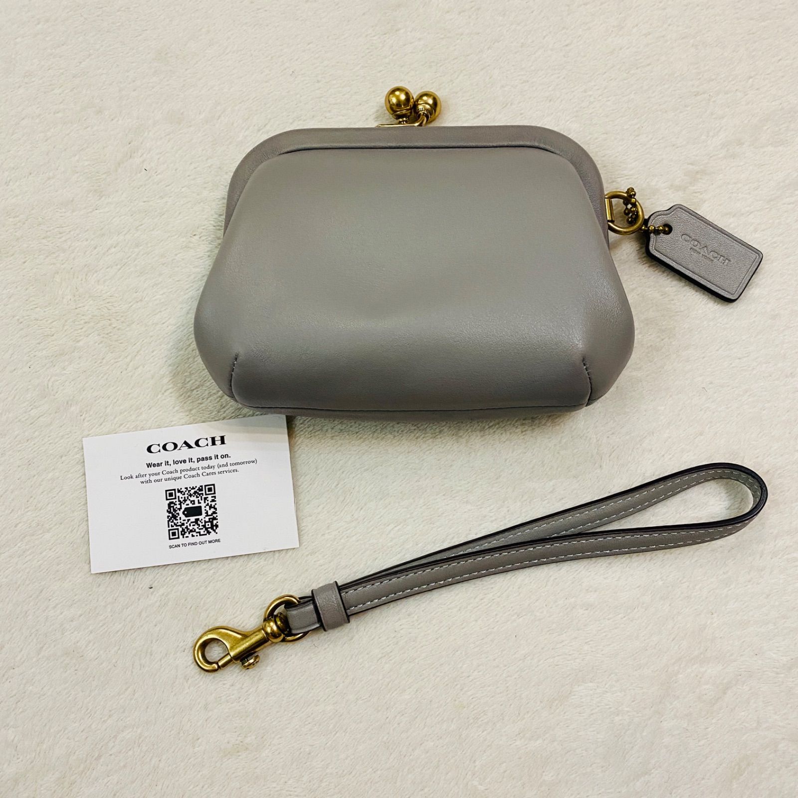 【2024年製 新品】 新品未使用】百貨店coach コーチ グレー がま口財布 がま口 小物