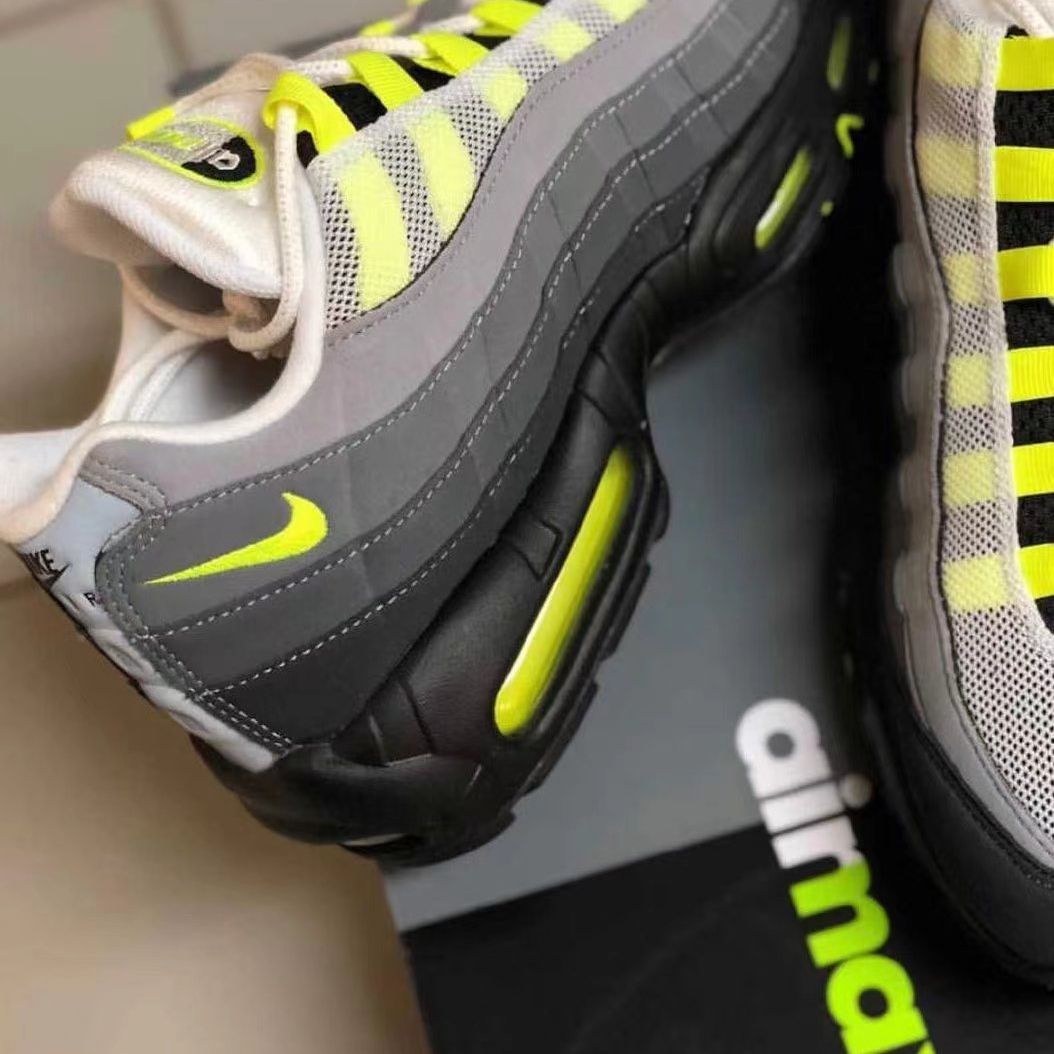 Nike Air Max 95 OG neon ナイキ エア マックス95 グレー/グリーンブラック スニーカー - メルカリ