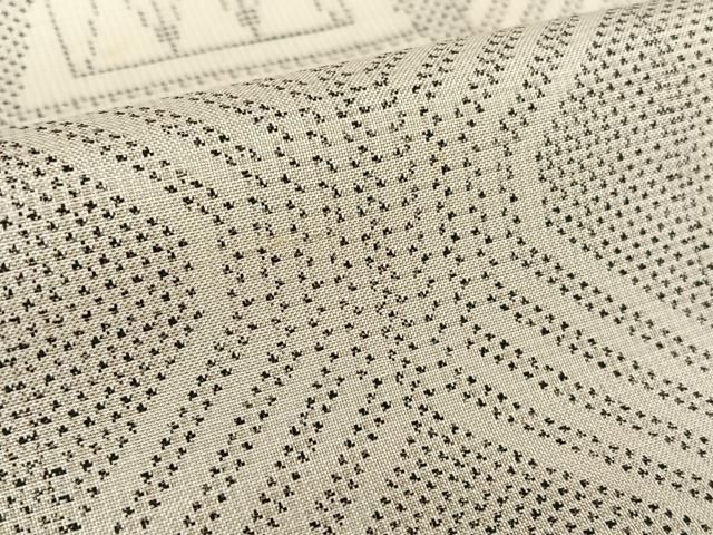 平和屋着物○本場大島紬 白大島 一元絣 幾何学文様 正絹 逸品  