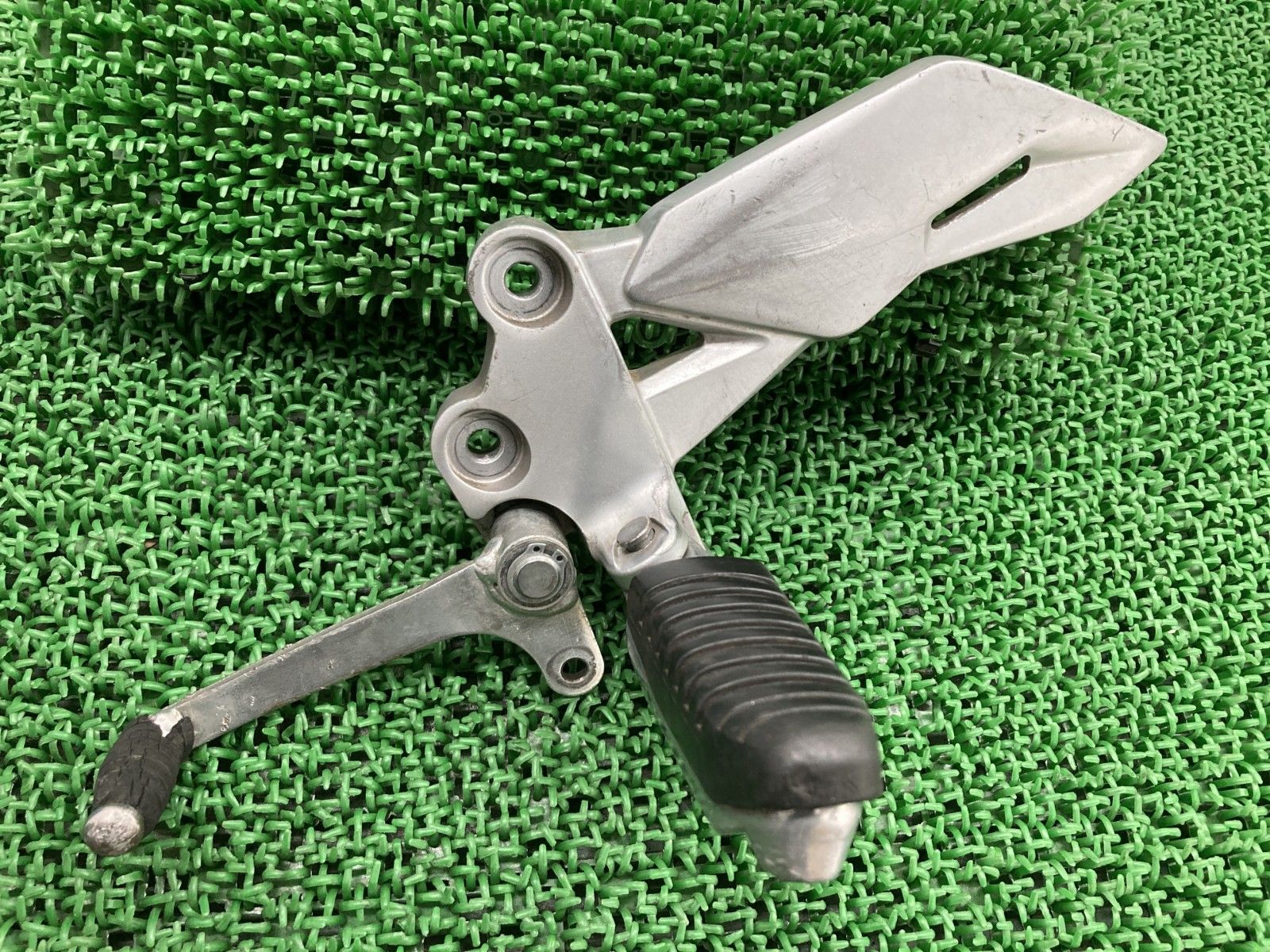 Suzuki gixxer250/sf250純正ブレーキペダル 楽天市場】スズキ純正