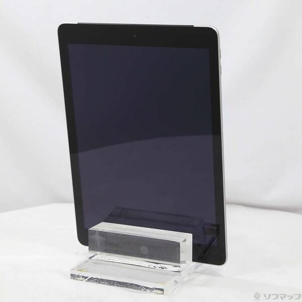 中古品〕 iPad 第5世代 32GB スペースグレイ MP1J2J／A auロック