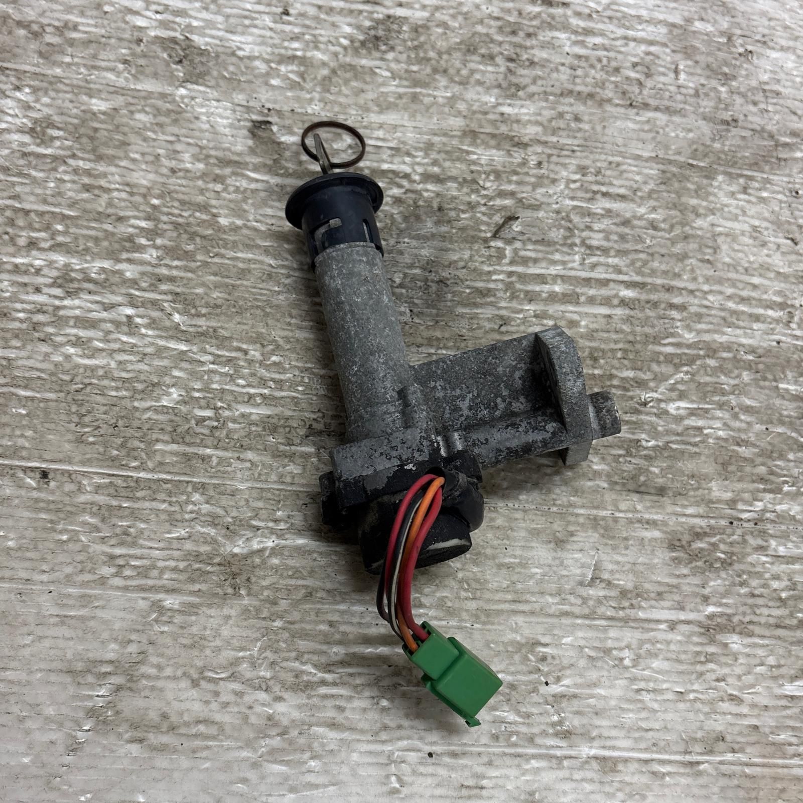 アドレスv100ce13a集中ロック アドレスv100ce13a集中ロック アドレスv100 キーシリンダー ○アドレス