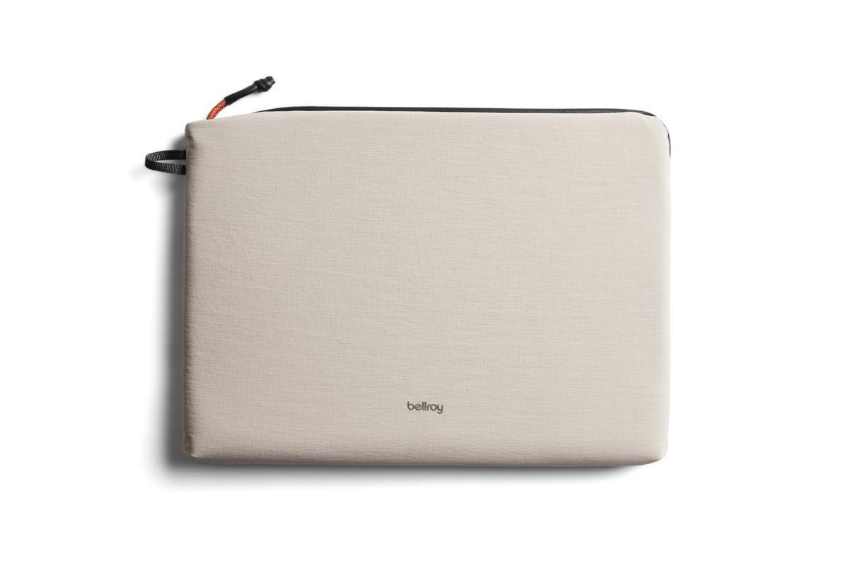 Bellroy Lite Laptop Sleeve ノートPC16インチ用カバー - Ash CHRISTIANNAURATH_COM_BR