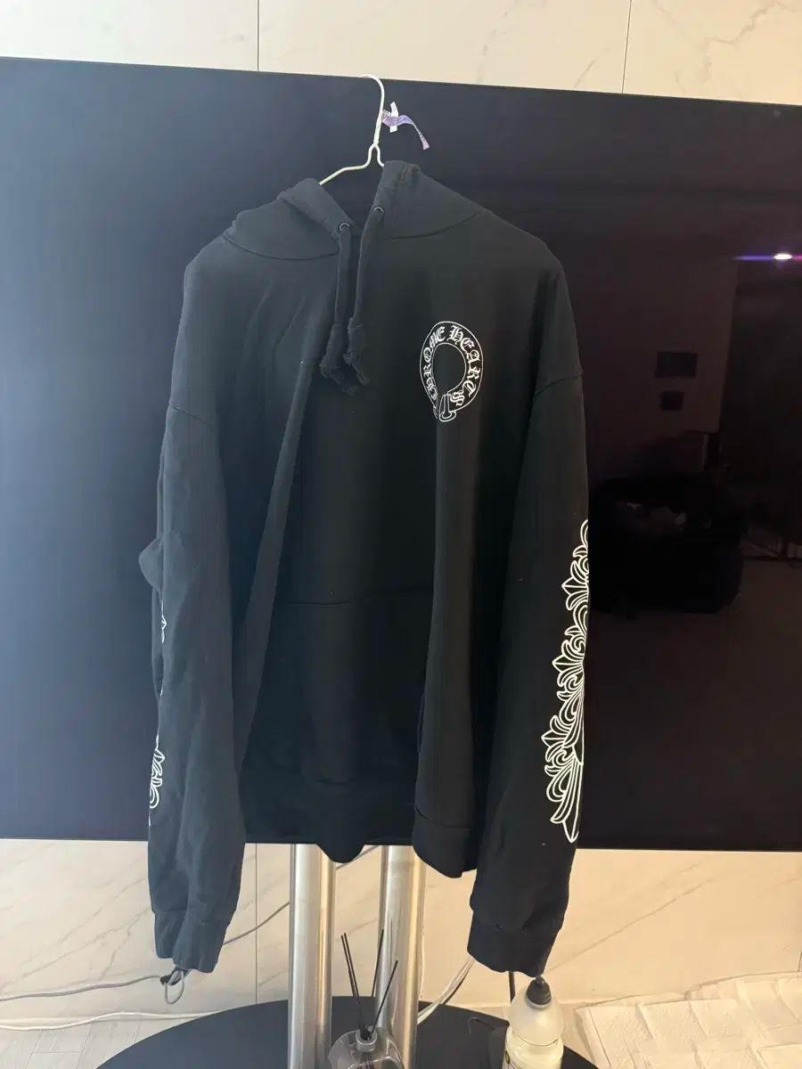 CHROME HAEATS クロムハーツ 馬蹄 フローラル フード 黒 XXL