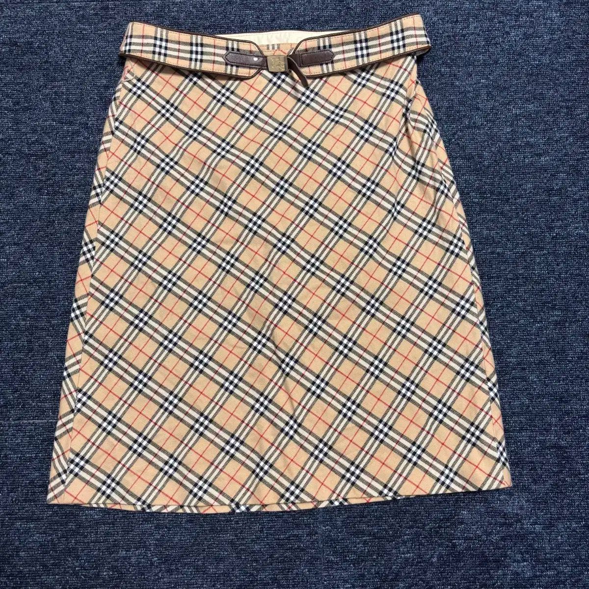 BURBERRY バーバリー ブルーレーベル ゴールドベルト ノヴァチェック スカート