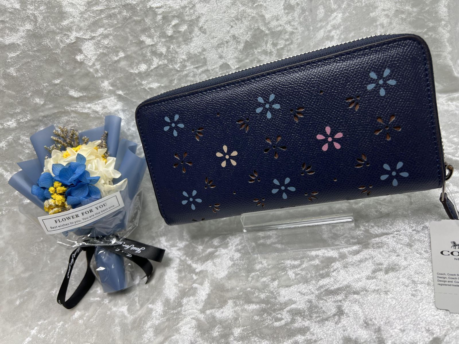 COACH 財布 コーチ 長財布 シグネチャー 花柄 パンチング