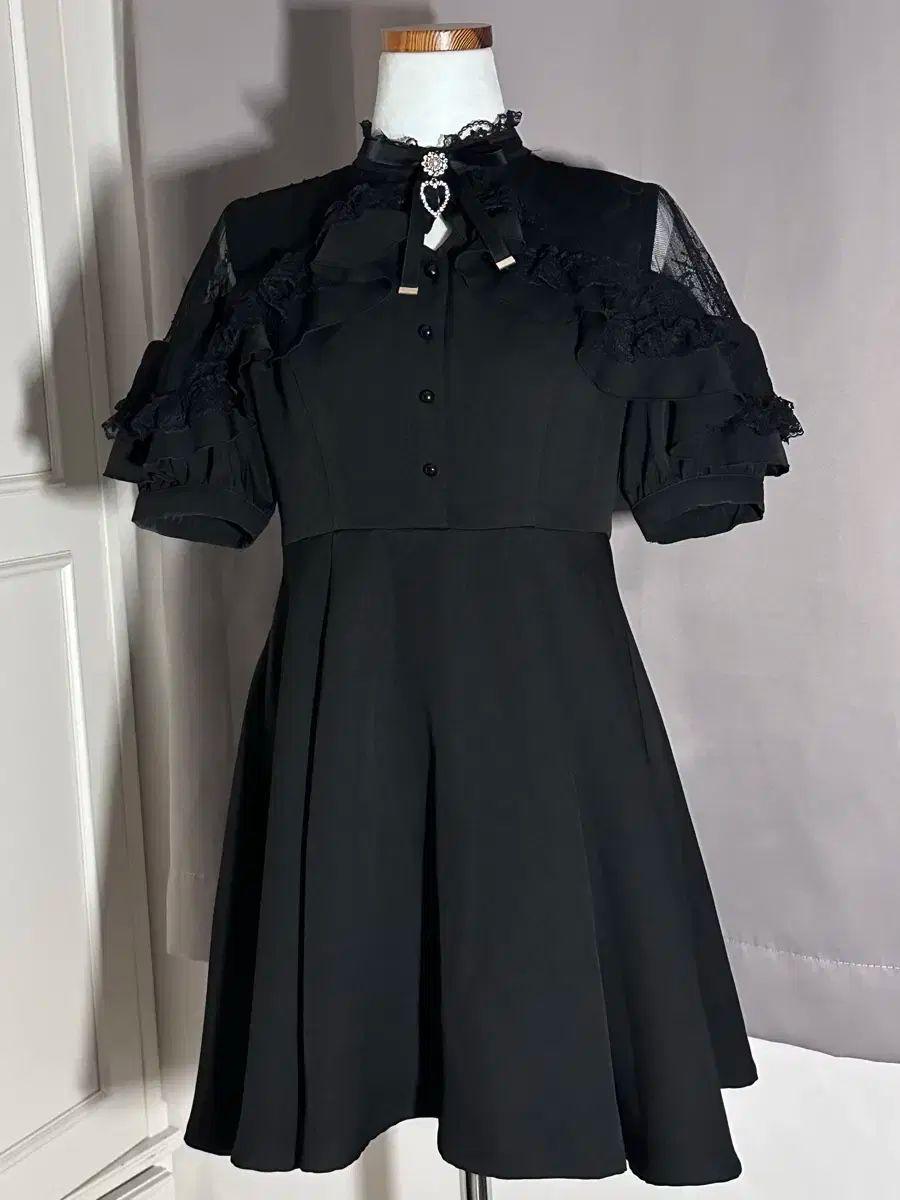 ロジータ ショルダ オーバ レース フリル ONE PIECE 量産型 地雷系 量産型 地雷系