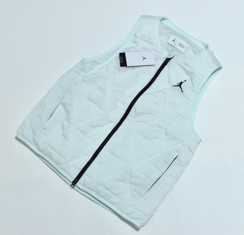 NIKE JORDAN Sports Golf Vest L FB3266-394 ジョーダン スポーツ ゴルフ ベスト 中綿 保温 LLC-HASEGAWATOSO_COM