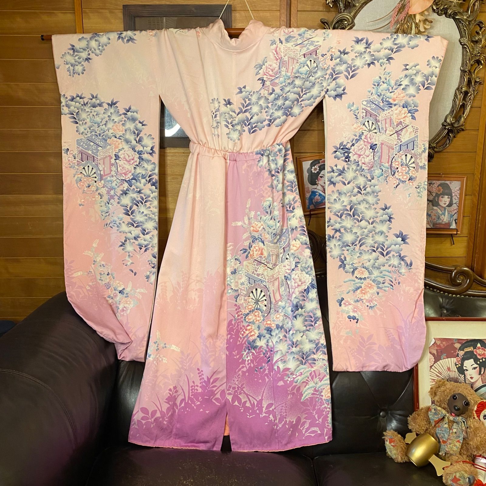 薄紫の風景刺繍ドレス　色留袖 ドレス キャップ袖 着物リメイクワンピース ピンク 訳あり 振袖着物リメイク ロングワンピース ドレス 和洋折衷