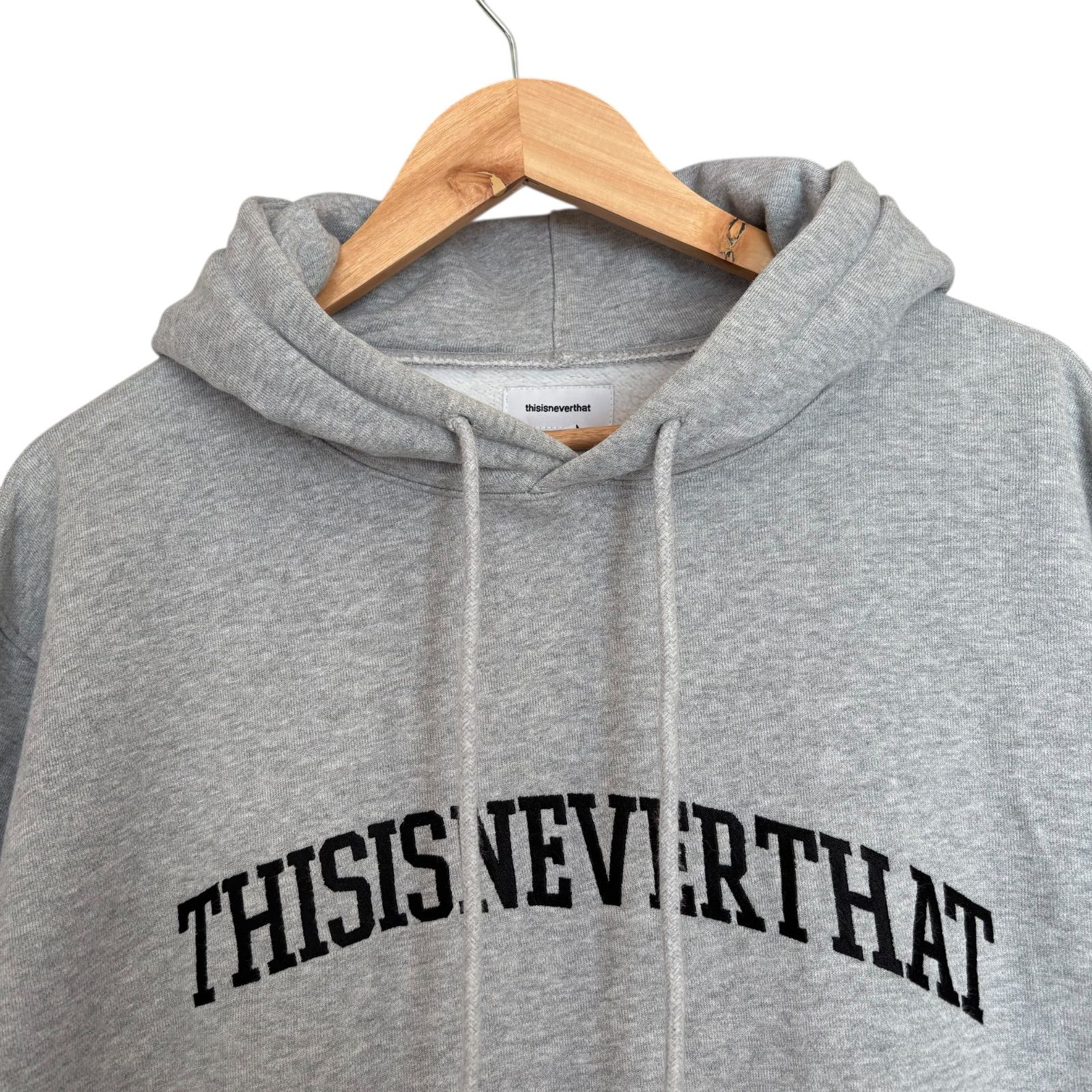 Thisisneverthatパーカー 古着 thisisneverthat ディスイズネバーザット パーカー フーディー