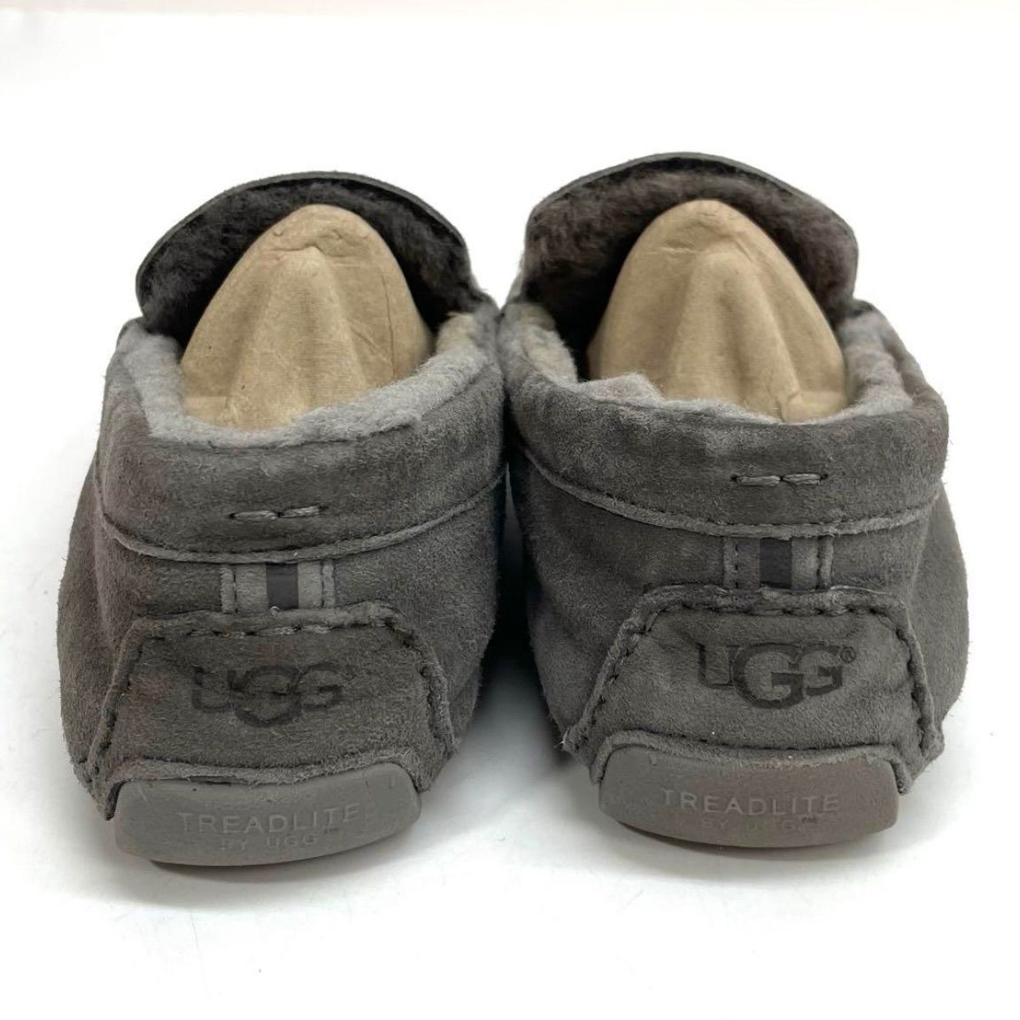 UGG アグ モカシン ボートシューズ シープスキン スリッポン
