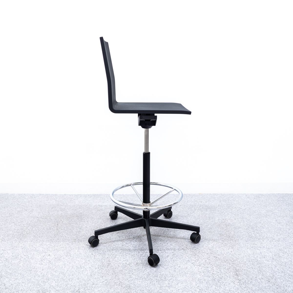 ベーシックダーク マールテン