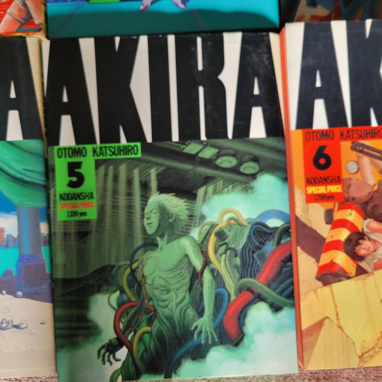 AKIRA KCデラックス 全6巻セット 大友克洋 ヤングマガジン 漫画 AKIRA 全6巻完結セット(KCデラックス) | 大友 克洋 |本 | 通販