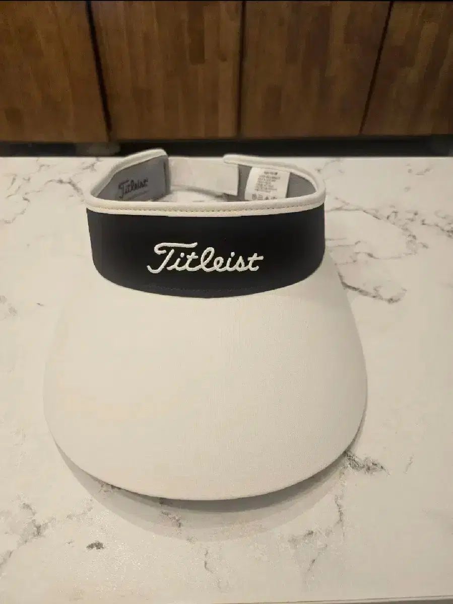 Titleist - 1点のみ☆Titleist golf☆ タイトリスト韓国　レディースバイザー 1点のみ☆Titleist golf☆ タイトリスト韓国 レディースバイザー
