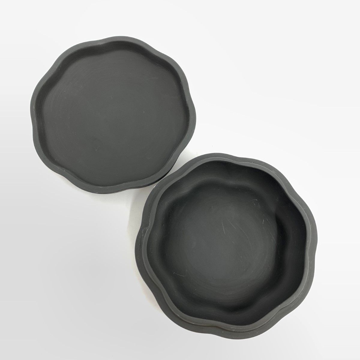 Wedgwood ウェッジウッド 小物入れ ブラック ジャスパー 蓋物