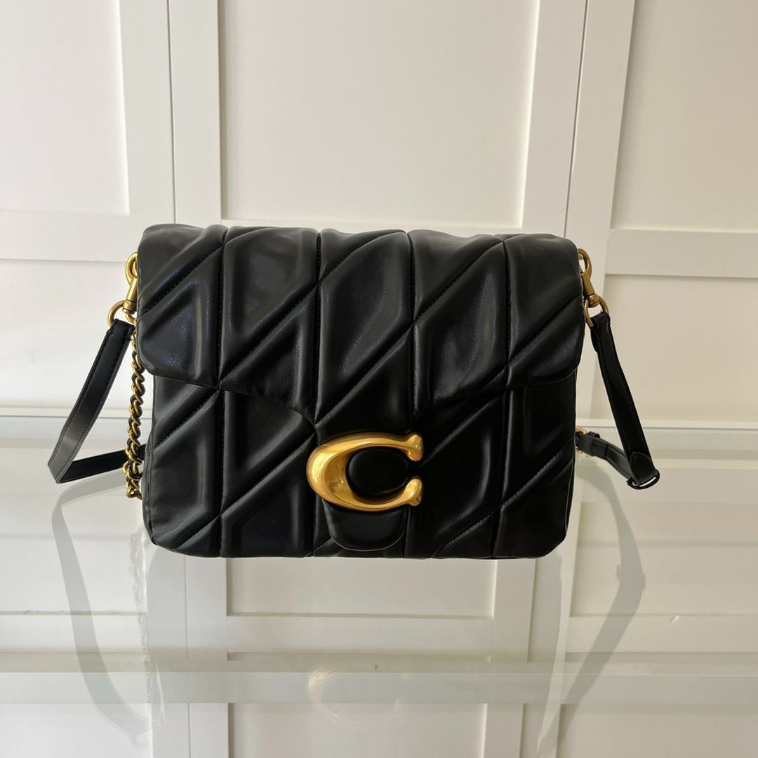 COACH コーチ スクエアタビー 26 大サイズ ショルダーバッグ CW630 