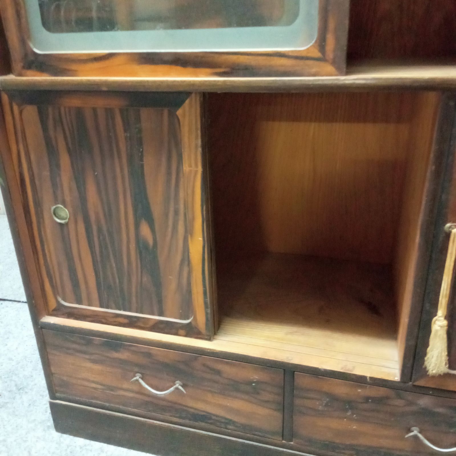 【在庫整理価格】昭和レトロ　木製　茶箪笥　戸棚 ◯ 箪笥 茶箪笥 ガラス戸 食器棚 飾り棚 昭和レトロ アンティーク
