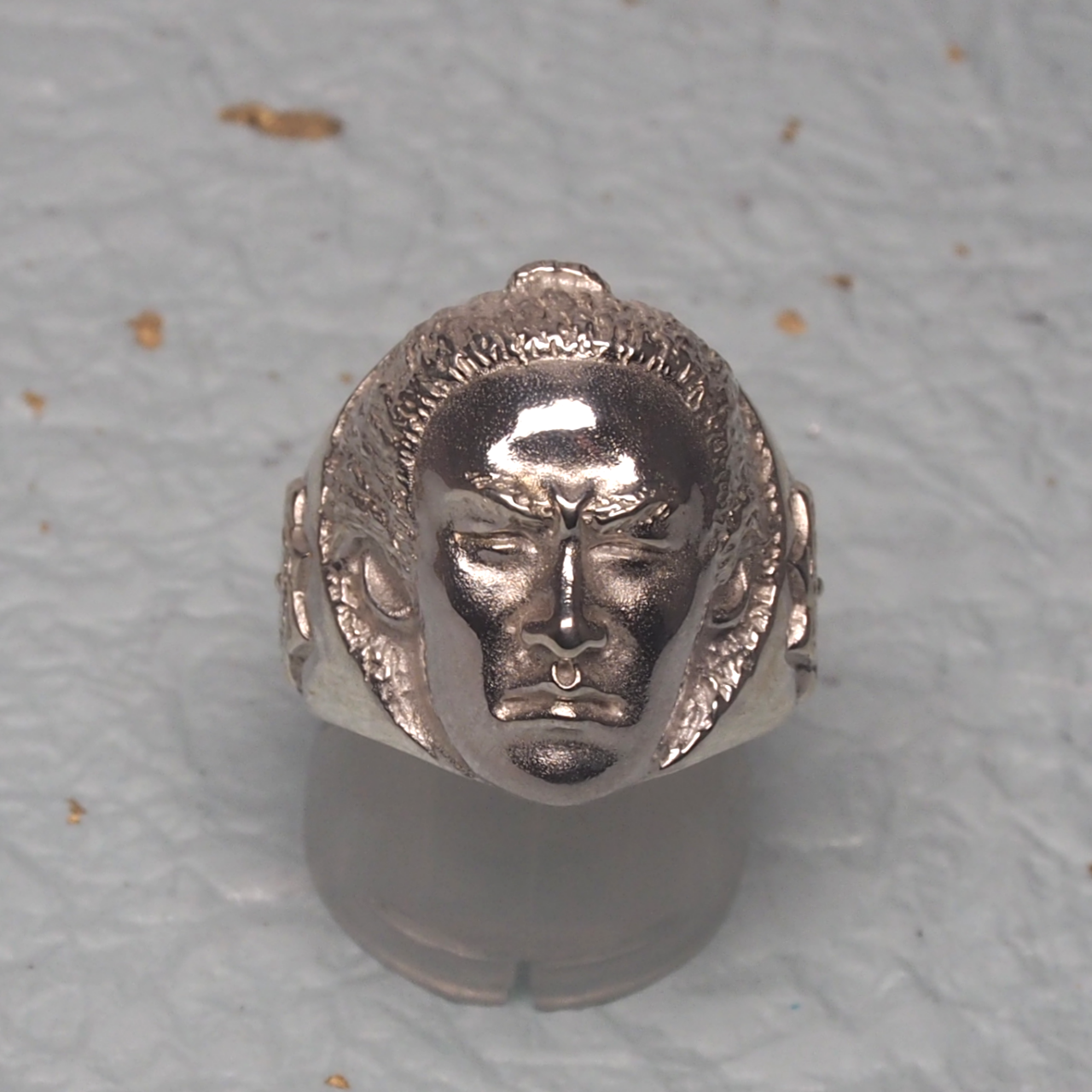 317】アクリルビーズのイヤリング/ピアス/ナッツ形 イヤリング 317】アクリルビーズのイヤリング/ピアス/ナッツ形 イヤリング