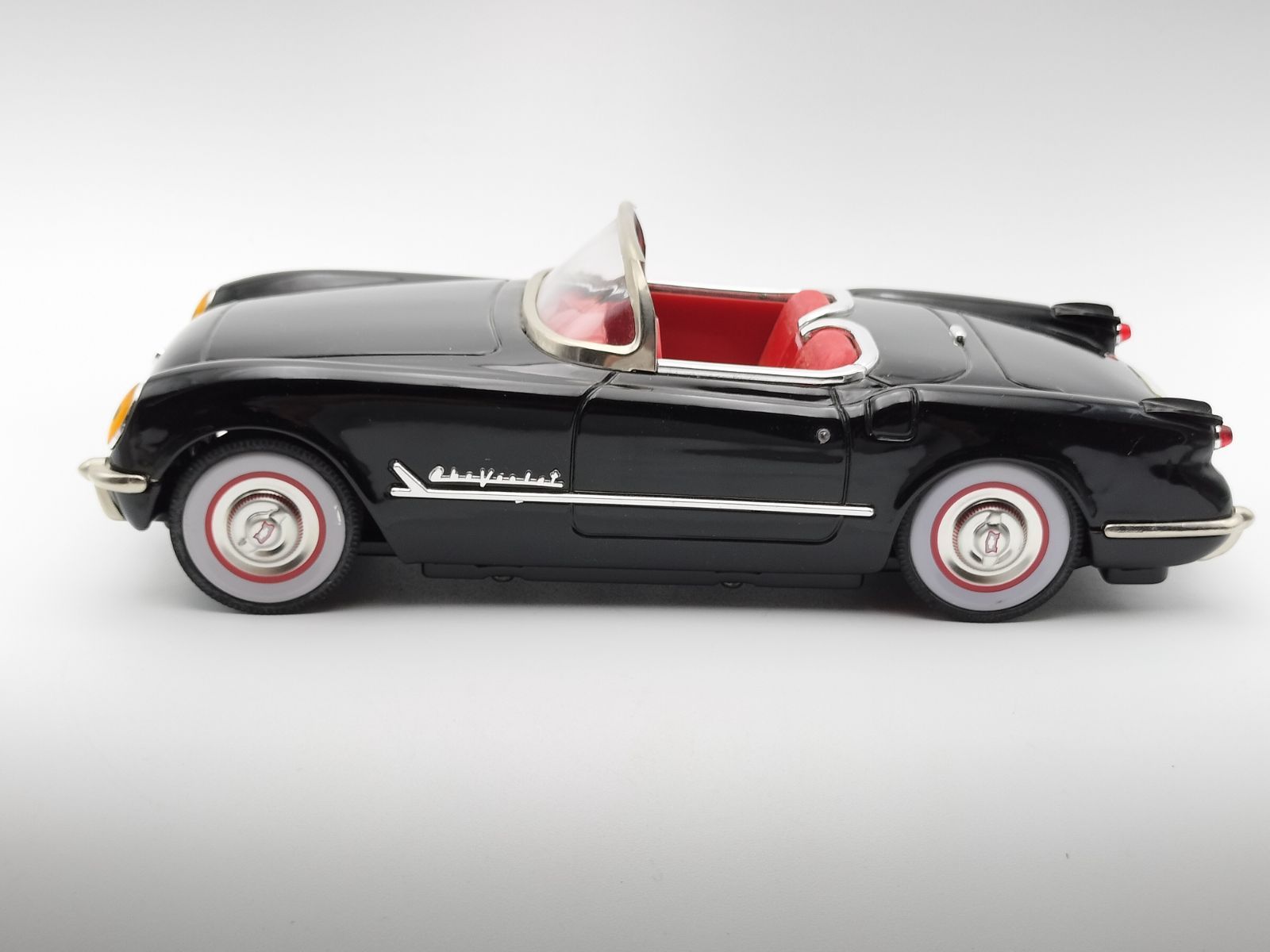 1953年型 シボレー コルベット (残り1点) コンバーチブル ミニカー 61I6tUY+YZL._UF894,1000_QL80_.jpg