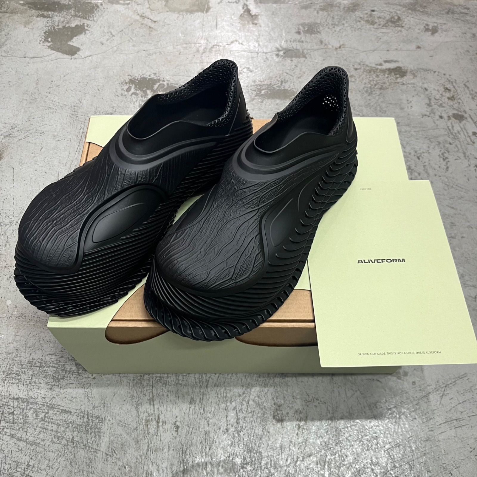 参考上代74800円 未使用品 ALIVEFORM STRATUM DERBY ステゥレイタム 