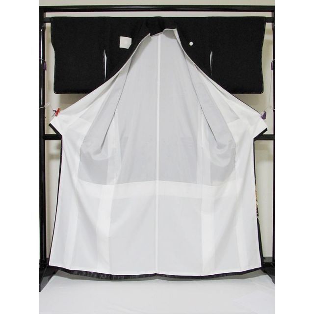 新品 新古 仕付け】黒留袖(石持ち) 仕立上がり 正絹 一越 几帳取りに 