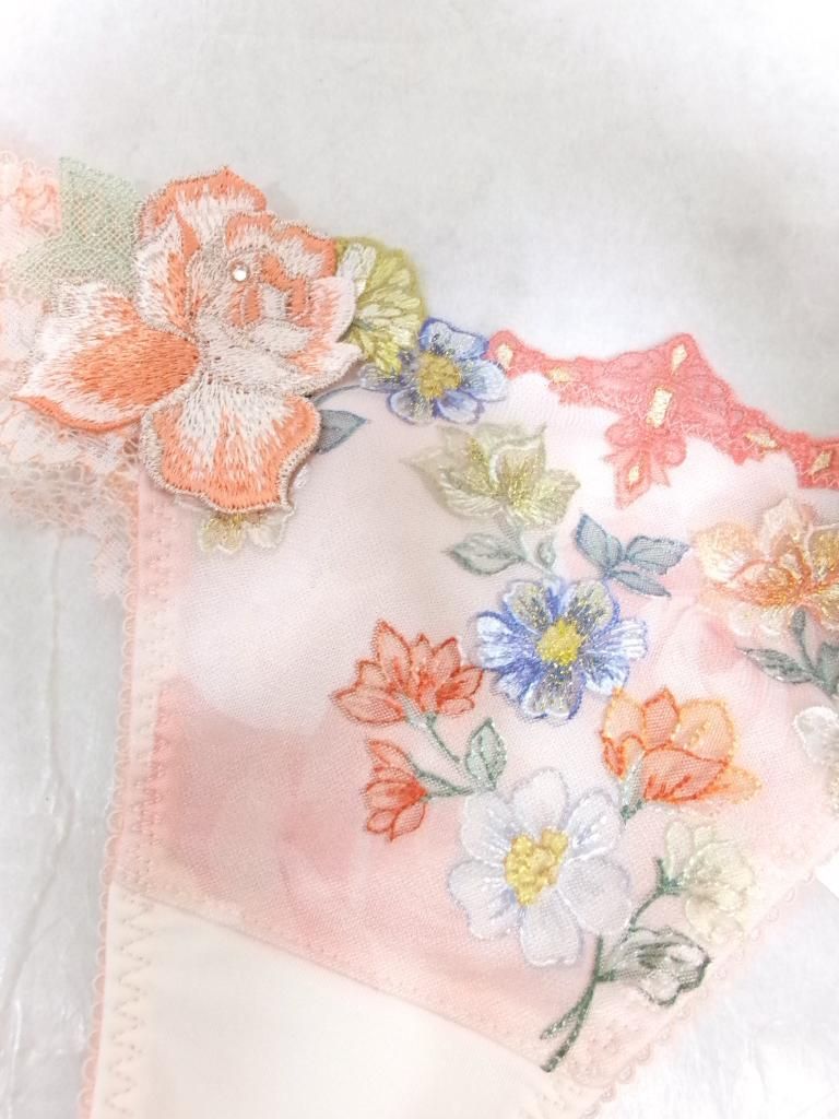 【新品】Ｗacoal Salute　ワコールサルート　ショーツ　ソングショーツ　薄ピンク系　送料込み　M　966967