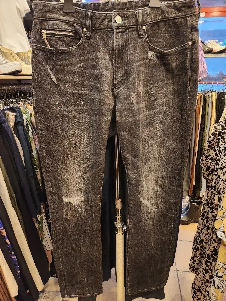 【未使用品】ARMANI EXCHANGE アルマーニ　ダメージ　デニム　パンツ ARMANI EXCHANGE アルマーニエクスチェンジ ダメージデニム ブルー