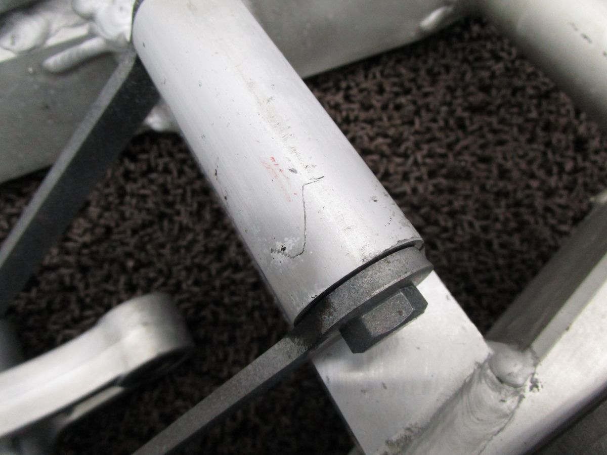 ヤマハ TRX850 4NX スイングアーム リア アクスルシャフト 【D】AID 211018TRX850(4NX-013)□ リア足回りセット リアサスペンション