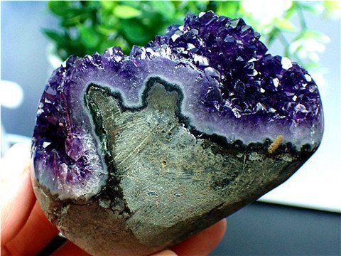 AAA級家庭円満◇天然ウルグアイ産アメジスト原石B86G3/124G25B