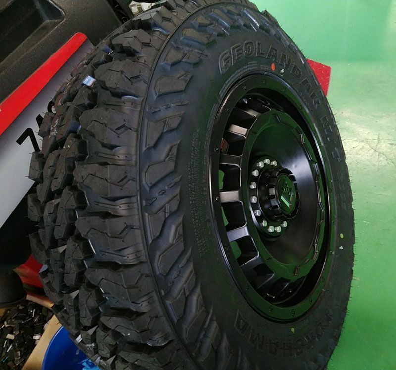 サイルン 即納 スタッドレス プラド ハイラックス サーフ FJ H3 パジェロ SAILUN ICE BLAZER WST3 265/70R17  265/65R17 Balano 新品4本セット - タイヤ・ホイールセット