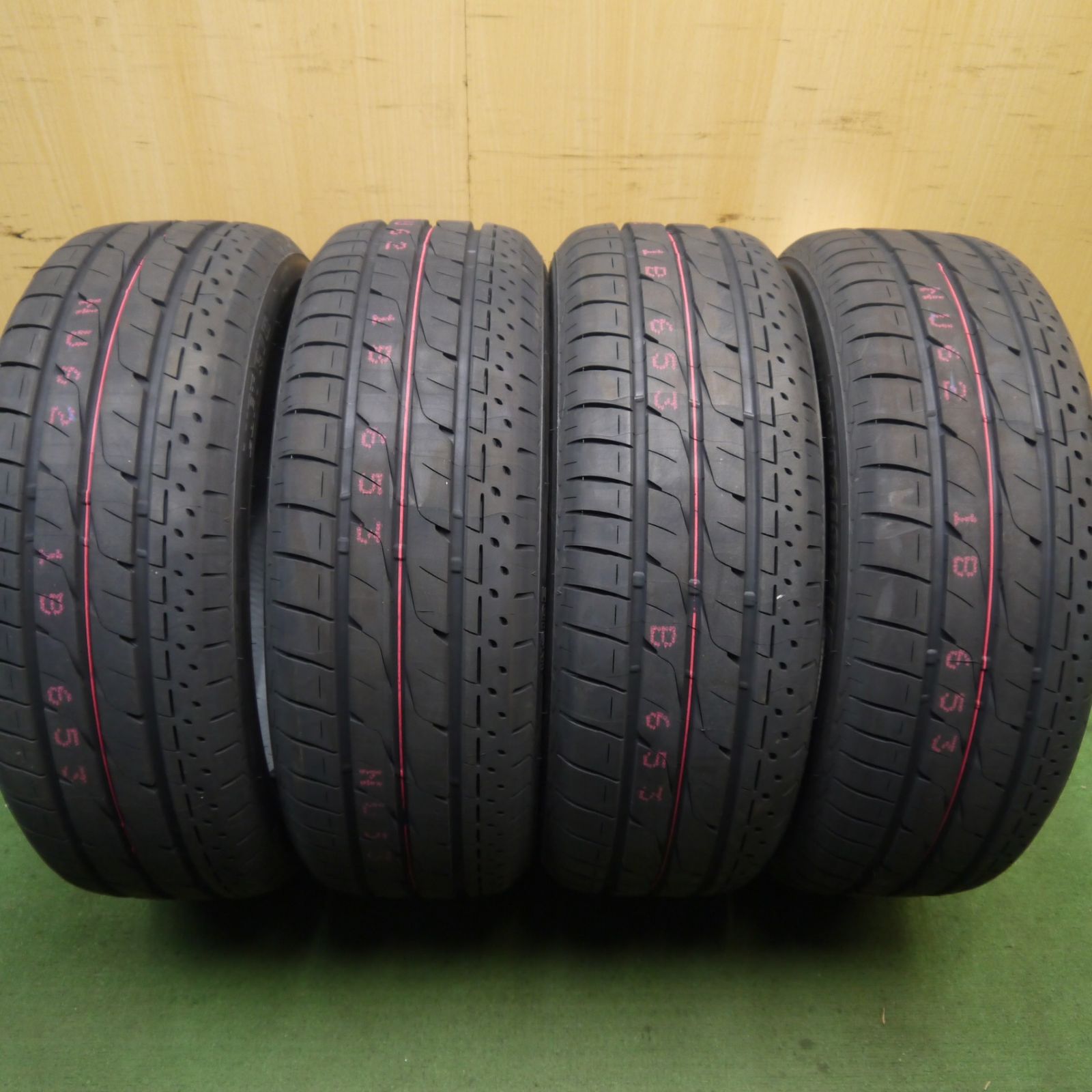 25年 215 55R17 ブリヂストン LUFT RV2 タイヤ 17インチ オデッセイ ヴェゼル エスティマ 等 5092903Hノタ