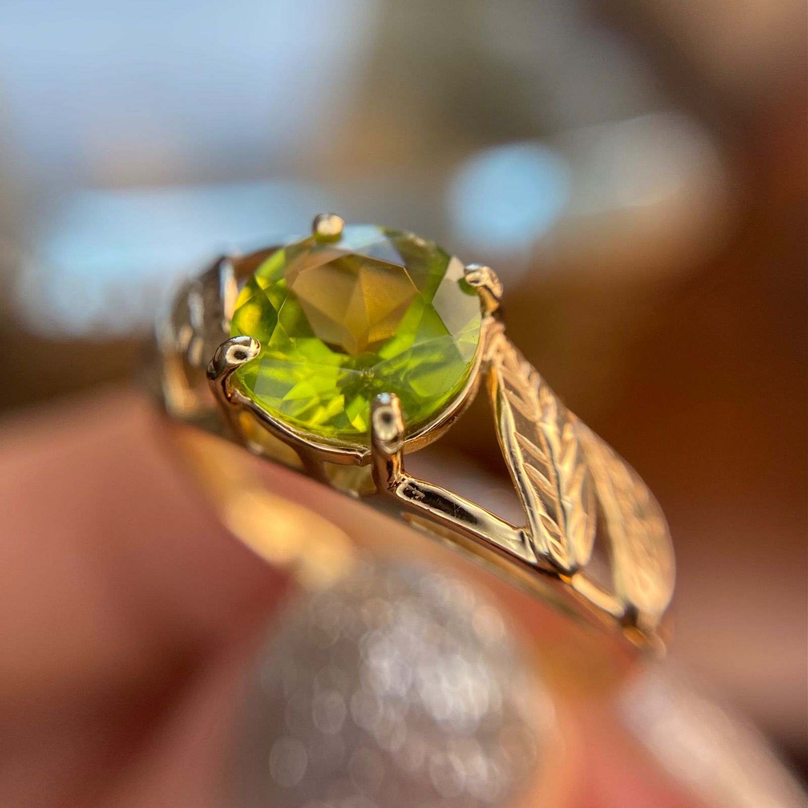 買取店】14K K14 ペリドット リーフ彫金 アンティーク調 レトロ リング  