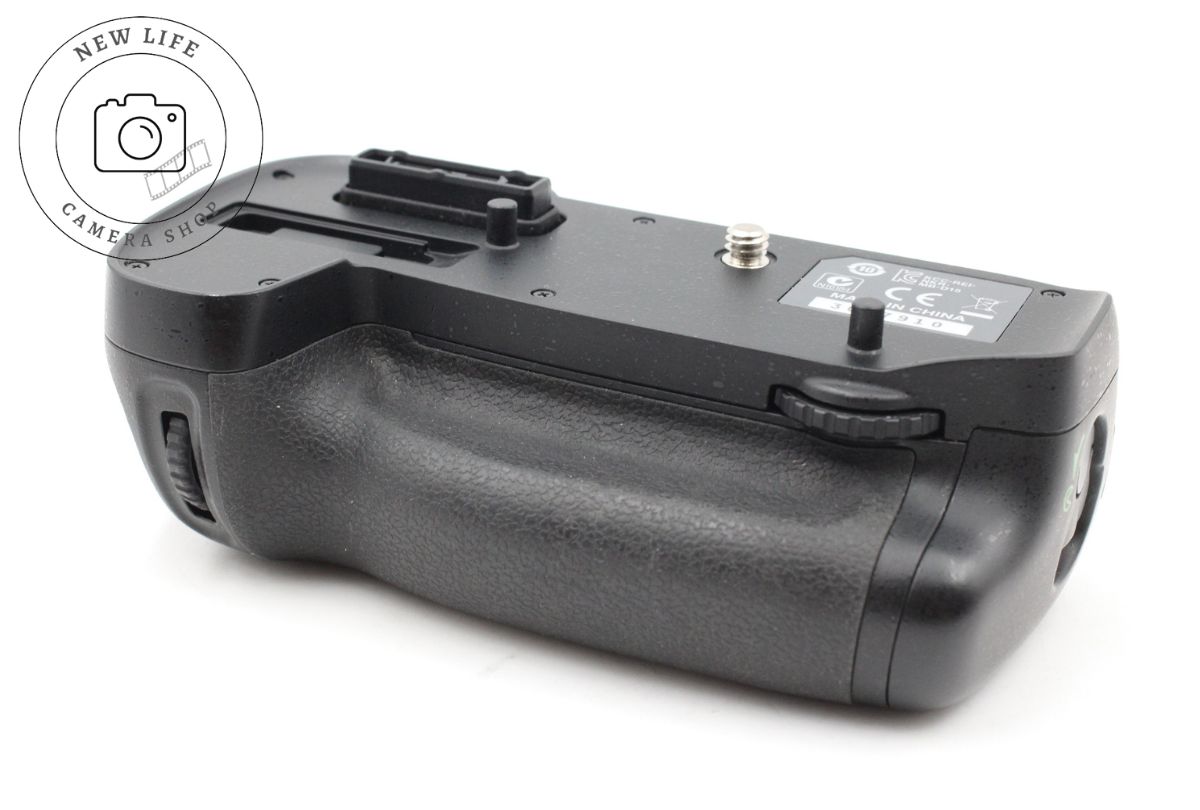 Nikon ニコン マルチパワーバッテリーパック MB-D17 D500用 MBD17