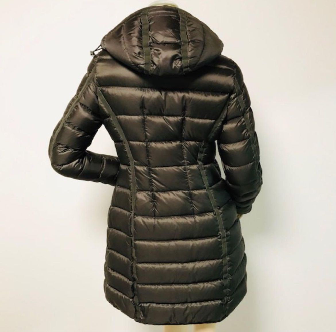 美品☆MONCLER・モンクレール HERMINE レディース ワッペン フード付き