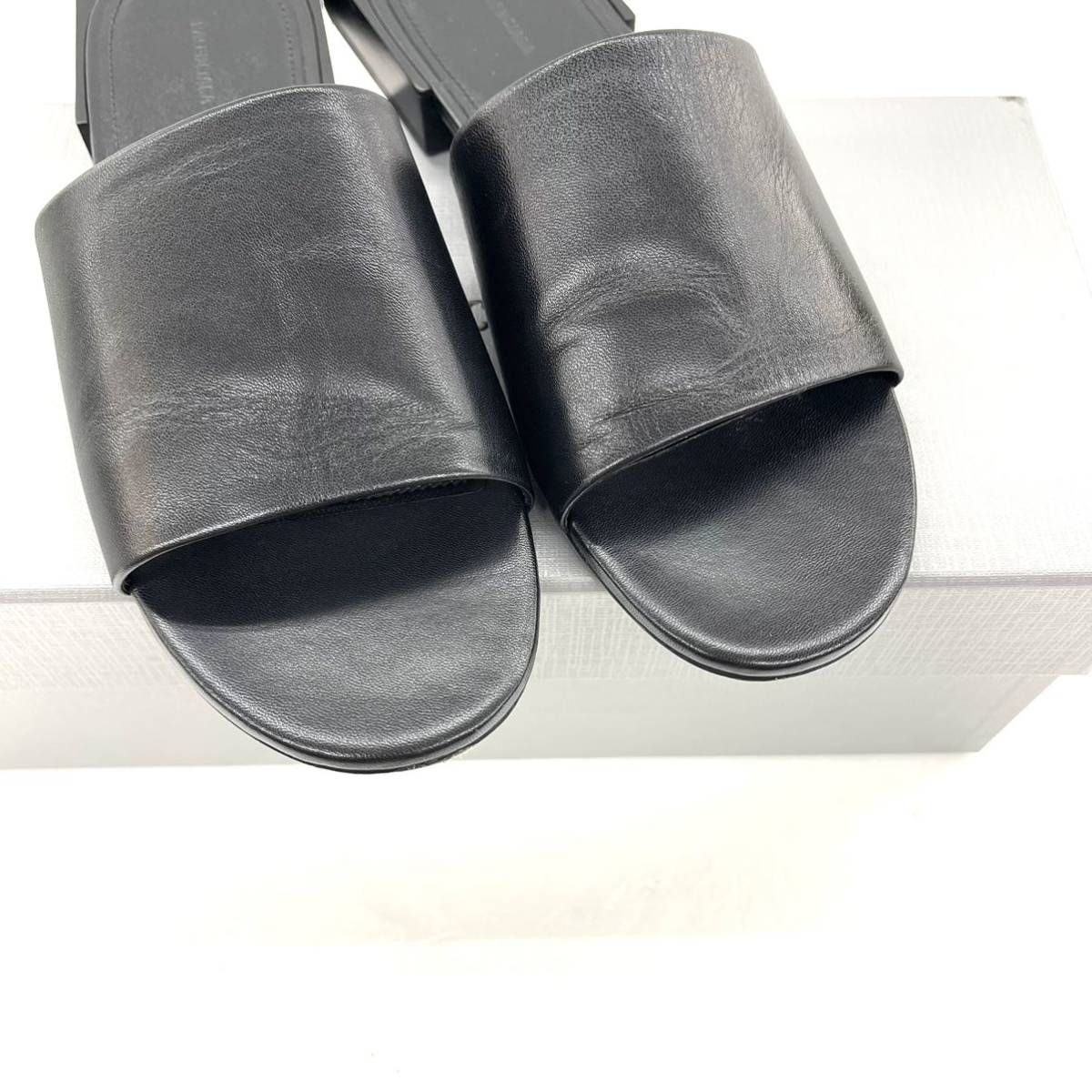 正規品 BALENCIAGA バレンシアガ 653796 WA8FF 1090 レディース